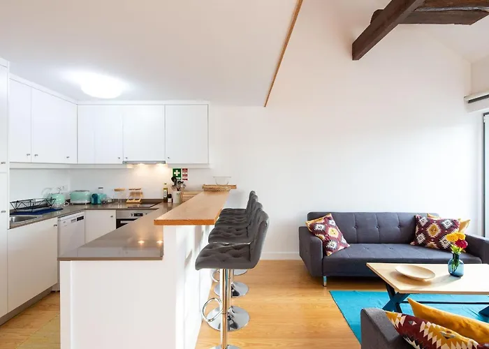 Lovelystay - Oren Duke's House Apartment *