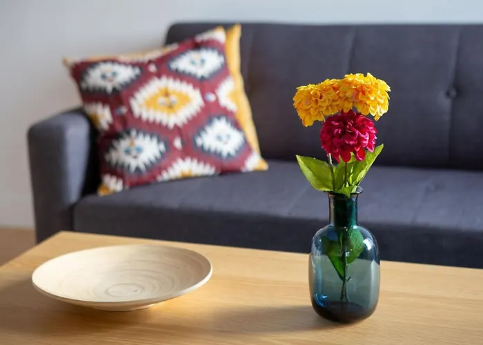 Lovelystay - Oren Duke's House *