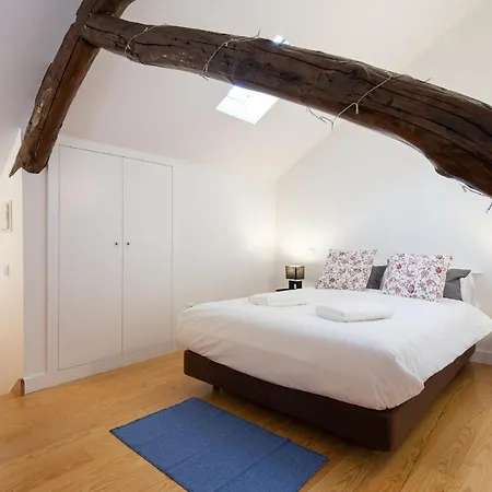 Lovelystay - Oren Duke's House