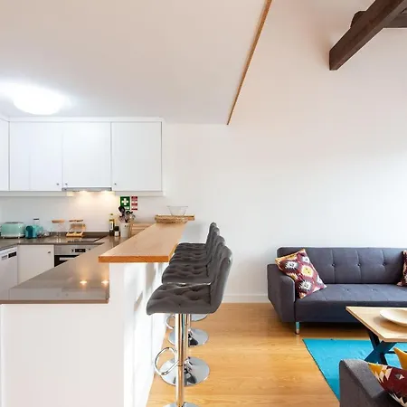 Lovelystay - Oren Duke's House Apartment *